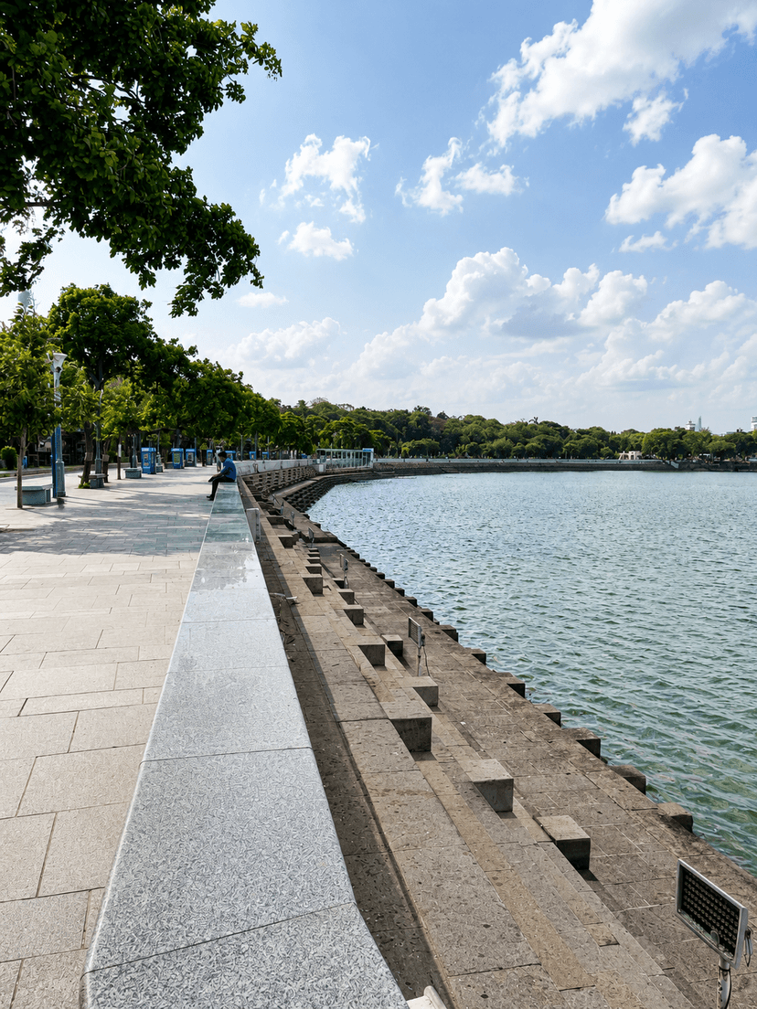 Kankaria Lake
