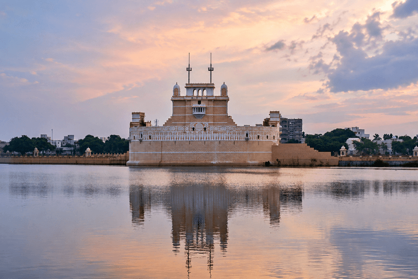 Lakhota Lake Fort