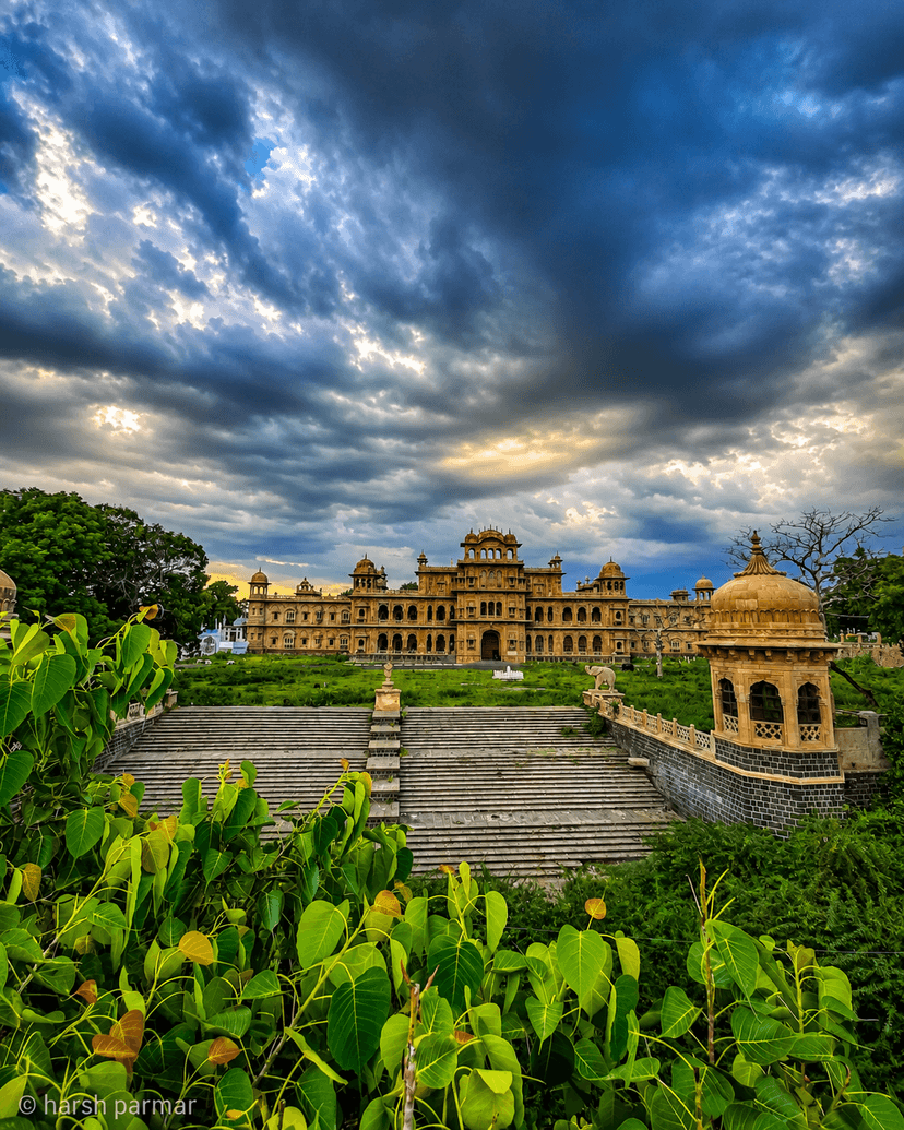 Mandi Mandir