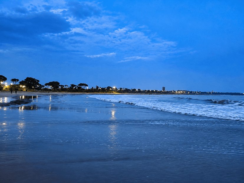 Nagoa beach