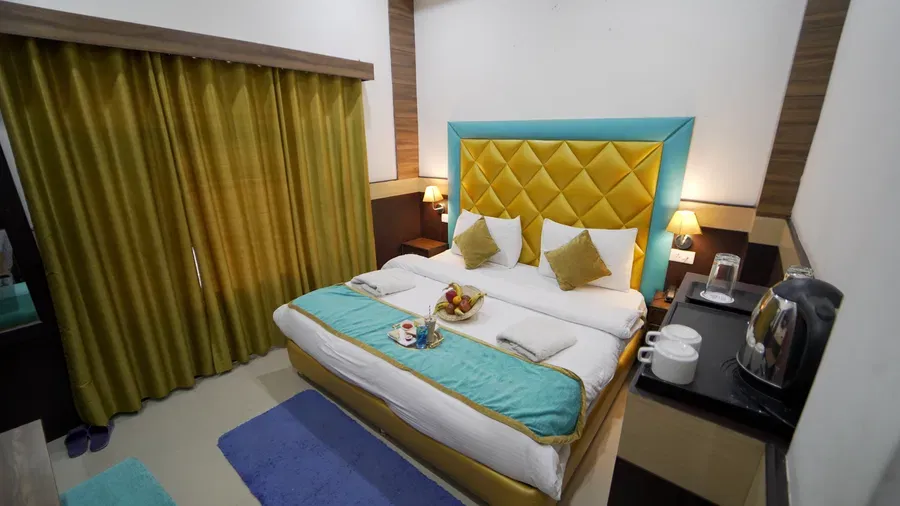 Double Bed Deluxe