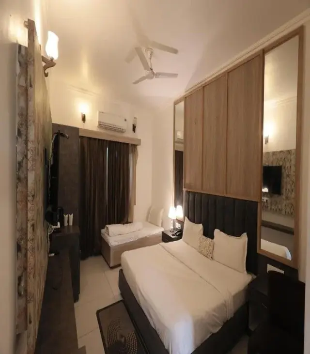 Triple Bed Family Suite with Pool View