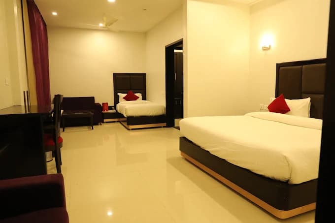 CHANDRA GRAND photo 3