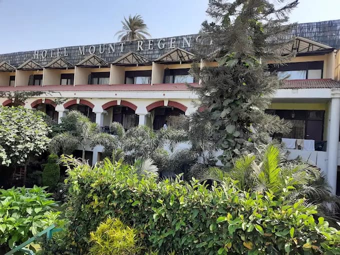 Hotel Mount Regency