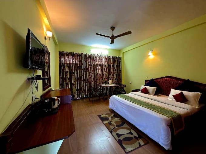 Hotel Hill Top Forest Palace photo 2