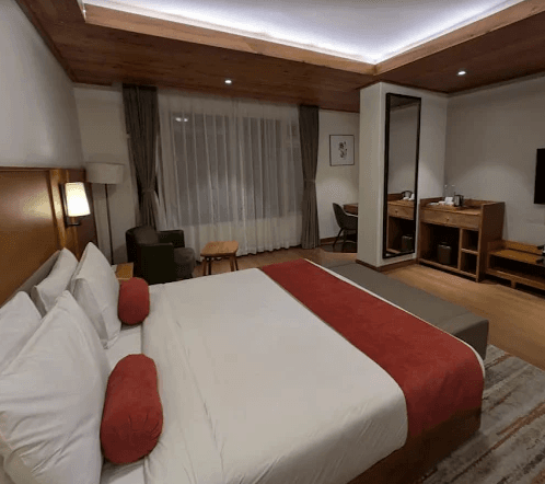 PREMIUM VIEW ROOM