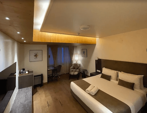 Premium Kanchenjunga View Room