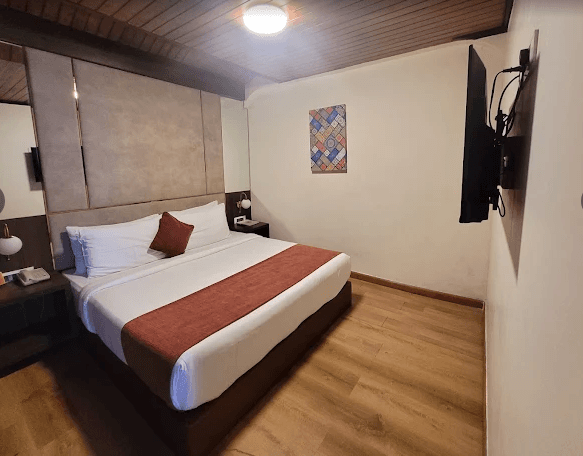 PREMIUM VIEW ROOM
