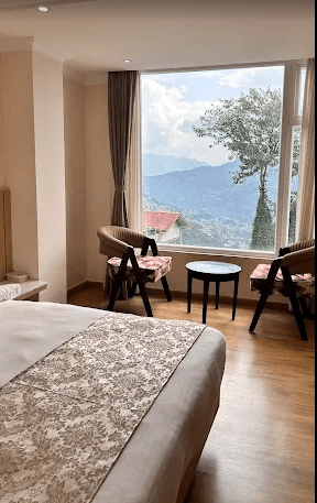 PREMIUM ROOM