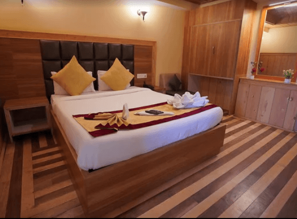 PREMIUM VIEW ROOM WITH BALCONY