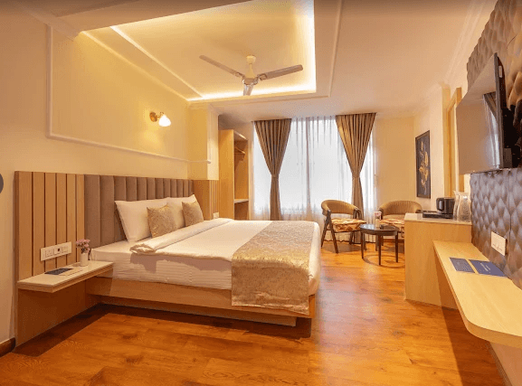 LUXURY VIEW ROOM WITH A/C