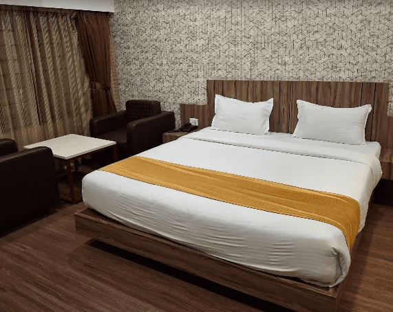 DELUXE JUMBO DOUBLE OCCUPANCY