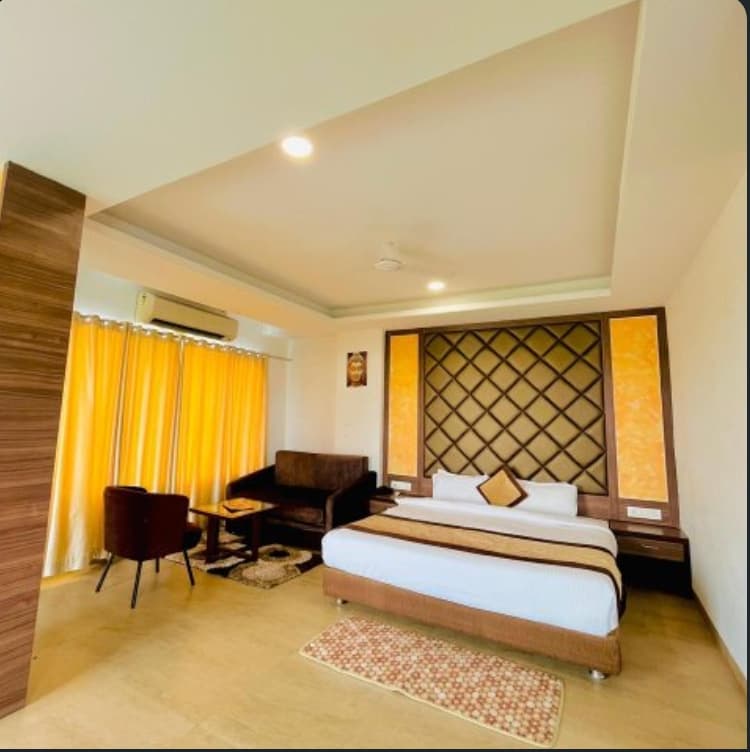 Club Room