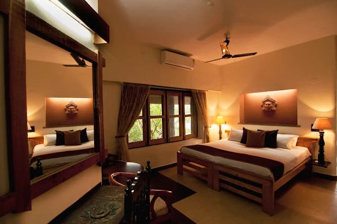Deluxe River Facing Rooms