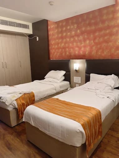 Premier twin room