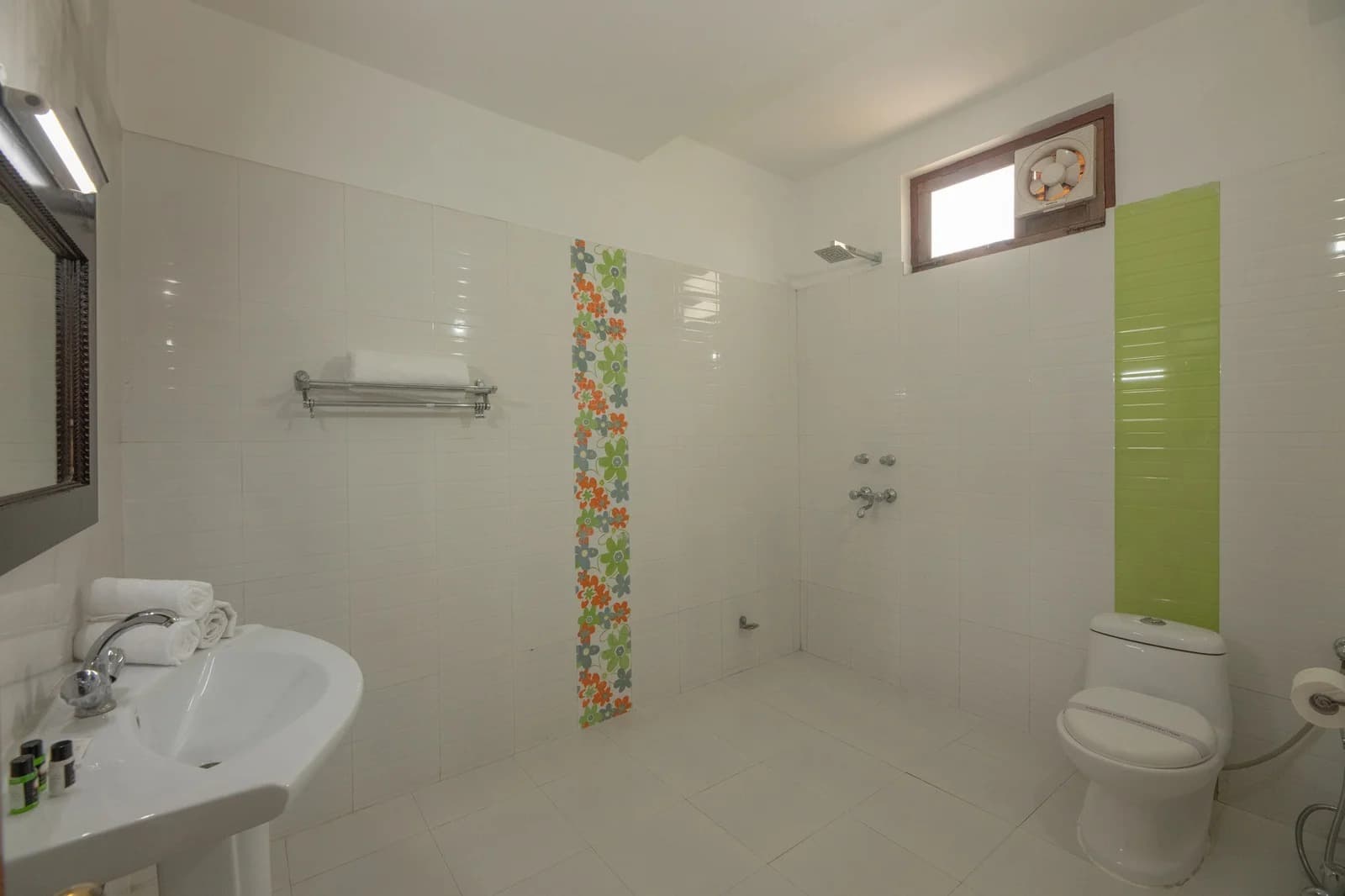 OJASWI RESORT, CHAUKORI photo 2