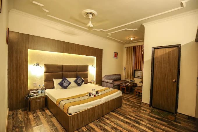 EXECUTIVE DELUXE ROOM