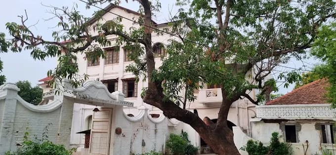 A Home For Nature Lovers - Jambughoda Palace