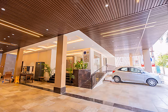 Zip By Spree Hotels Madhuram Haldwani