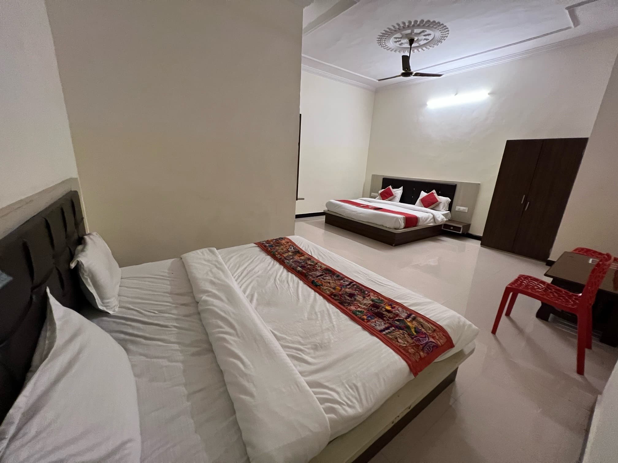 Family Twin Bed Room