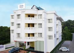 Hotel Sandra Palace Thekkady