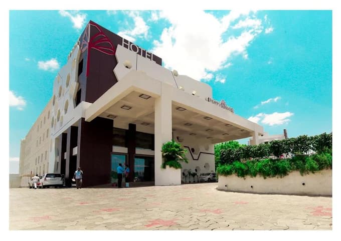 Poppys Hotel - Madurai