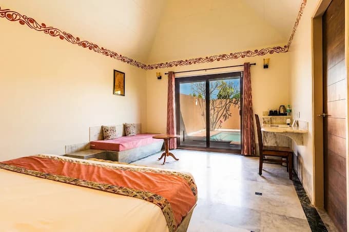 Pool villa