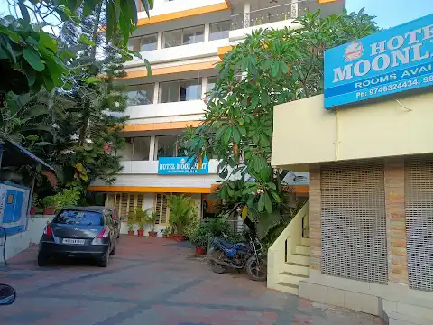 Hotel Moonlight