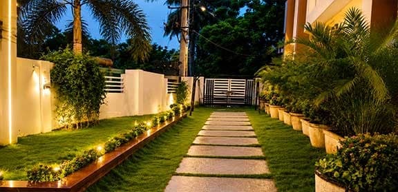 De Crown - De Alphabet Luxury Hotel Kakinada