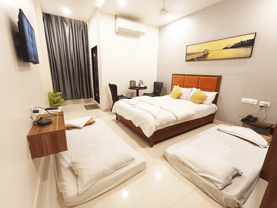 Four Bed Deluxe