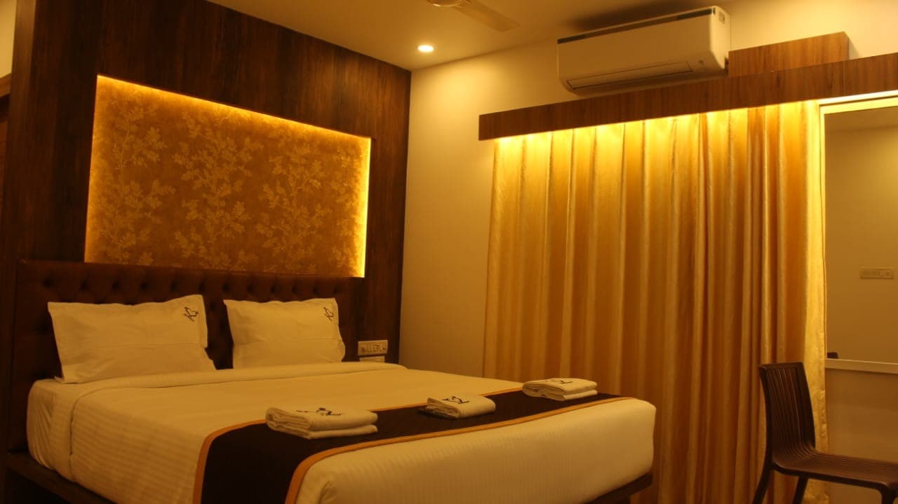 Luxury Room (Double Bed)