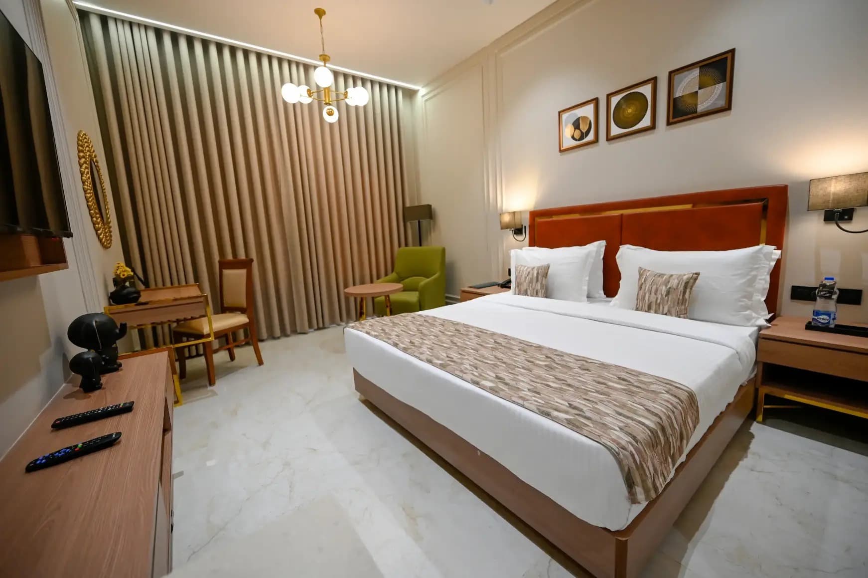 Cozy Rooms