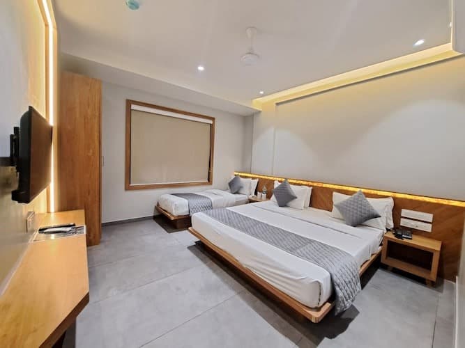 Standard Trio Room