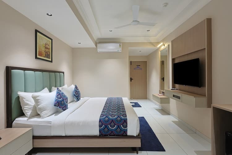 Hotel Royal Town photo 2