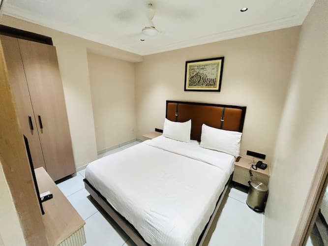 Hotel Royal Town photo 3