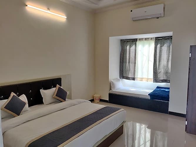 Super Deluxe Triple Bed