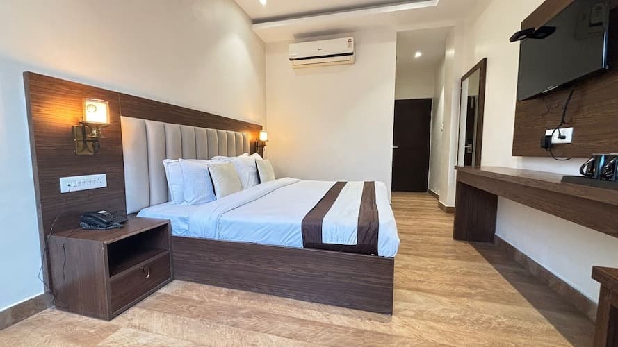 Executive Queen Room