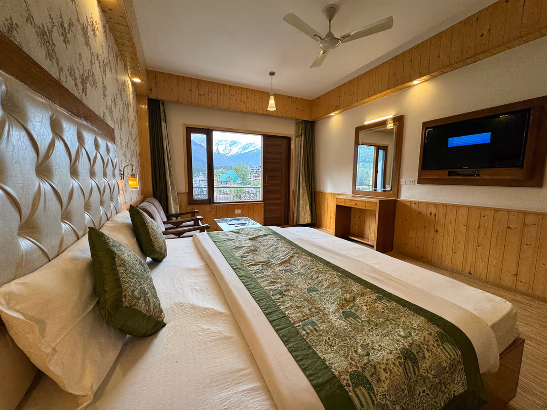Luxury Room With Private Balcony