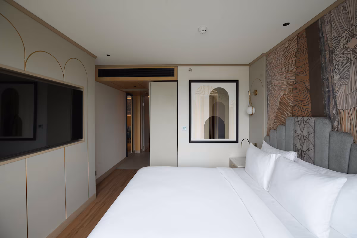 Jr. Suite room