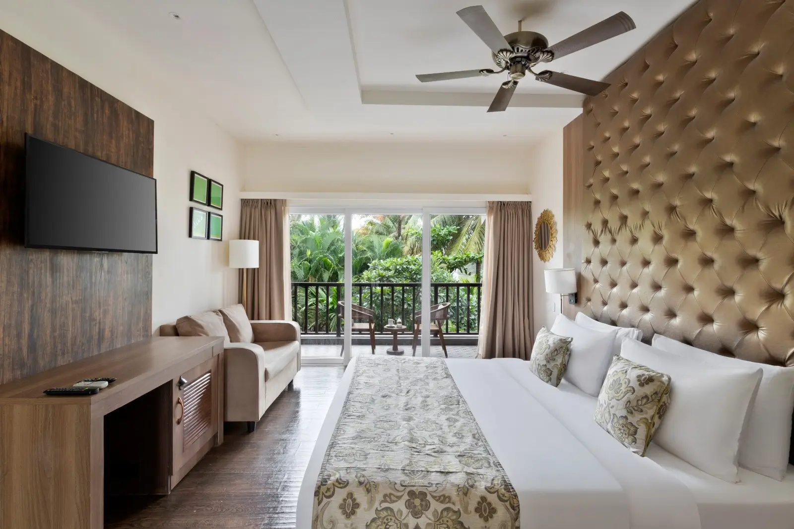 Luxury Garden View Room