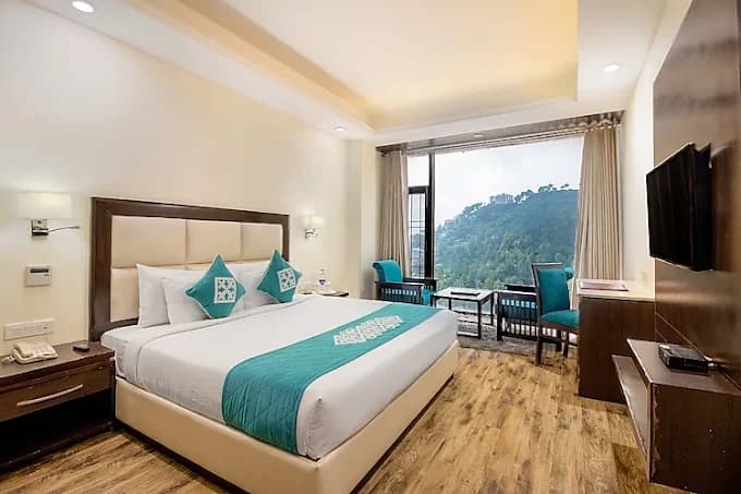 LUXURY ROOM