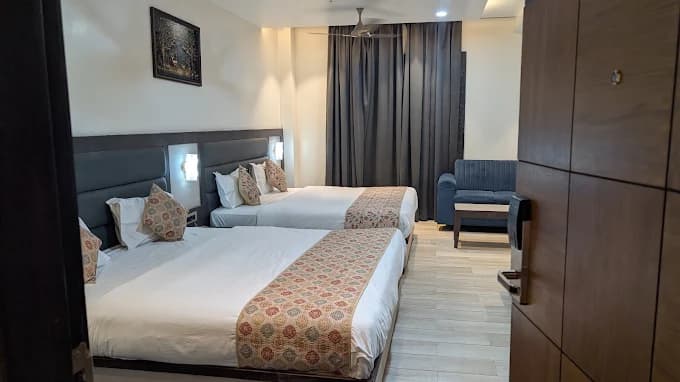 Luxury Suit Rooms
