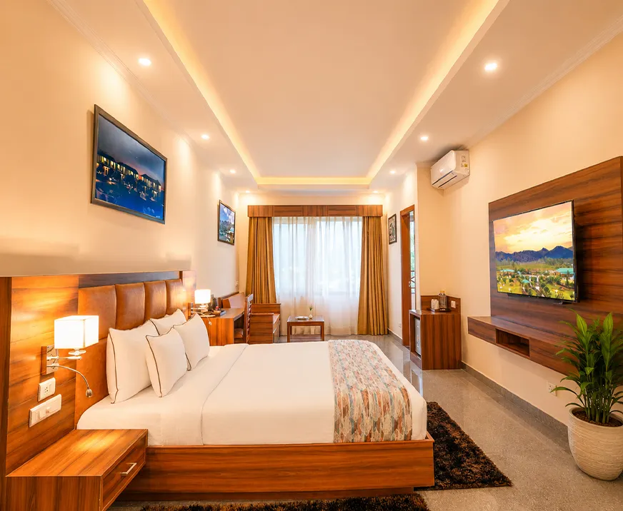 ROOM (Quad Occupancy)