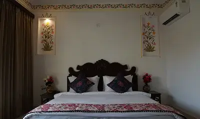 Premier room