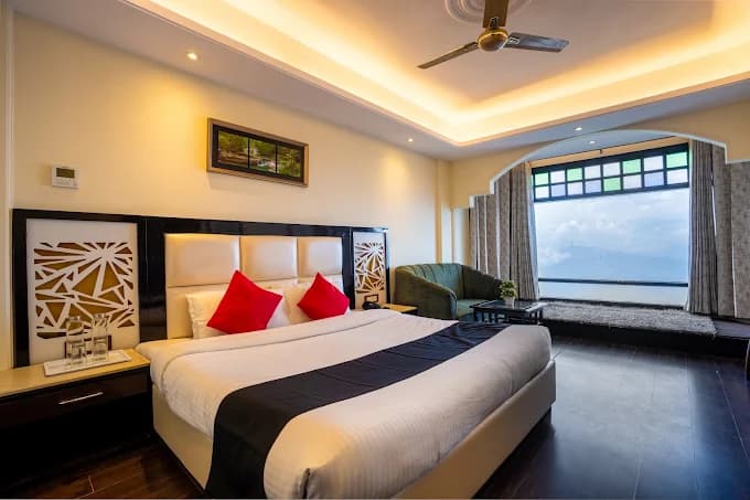 PREMIUM ROOM