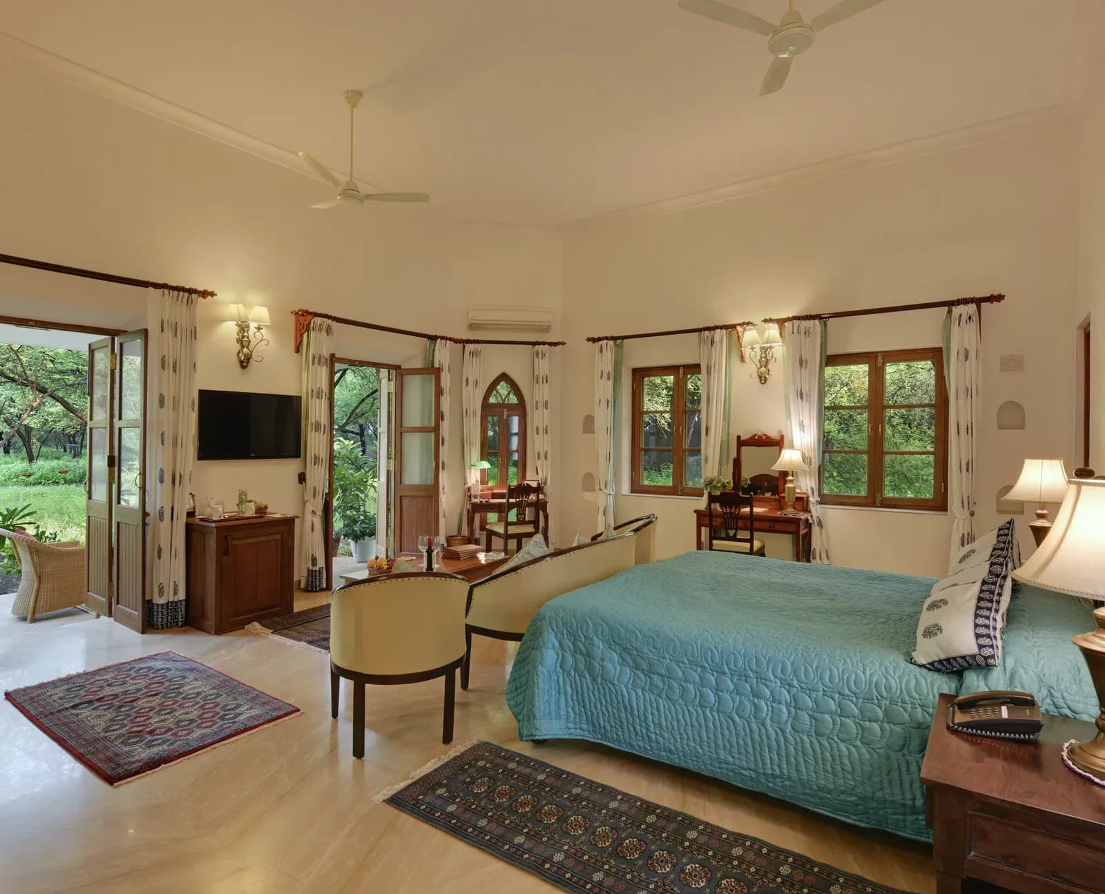 Luxury Villa Suites