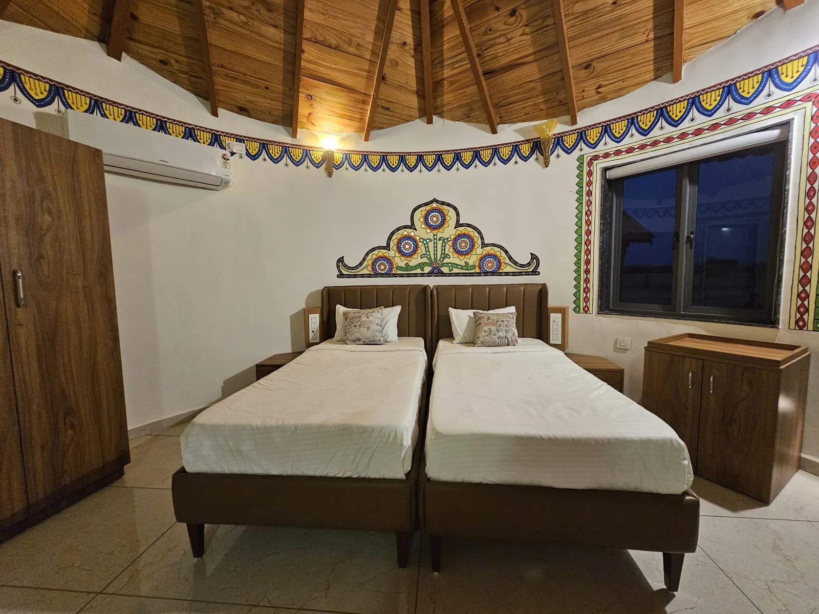 Kutchi Bhunga Twin Beds