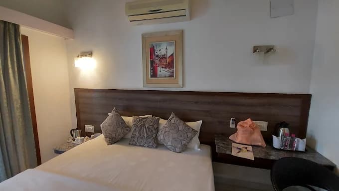 Hummingbird Resorts Mount Abu photo 2