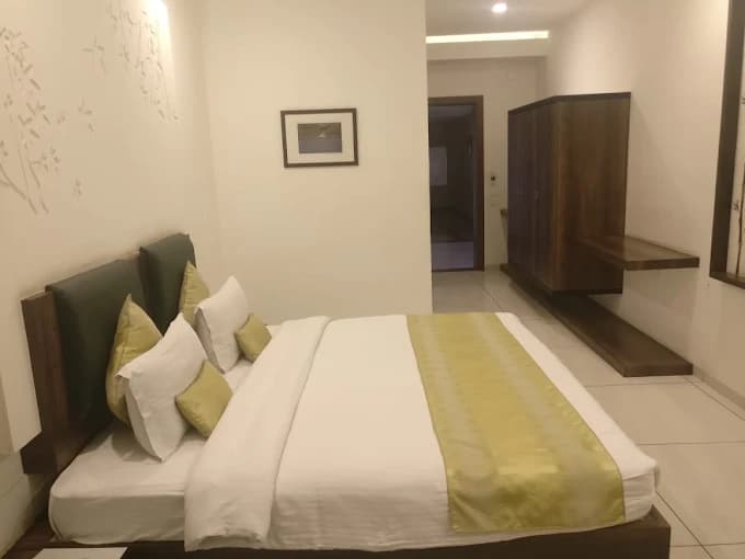Suite room