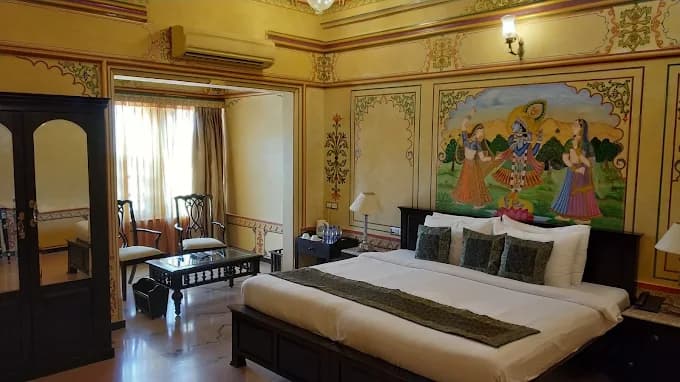 Palace room